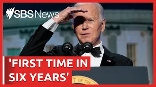 Biden mocks Trump, himself and Fox News in annual White House Correspondents' Dinner | SBS News