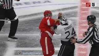 Dylan Larkin vs Phillip Danault Jan 8, 2022