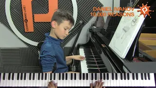 10,000 Reasons piano cover by Daniel Ivanov