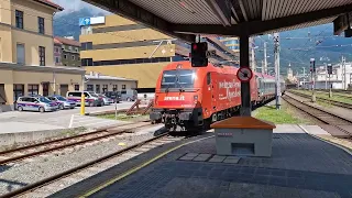 Einfahrt des EuroCity 85 am 26.08.2023 in Innsbruck Hbf