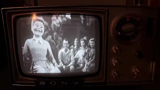 Ai commercials on A vintage Sony TV from 1964