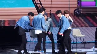 230709 MONSTA X FANCON 노래방 형원 주문(MIROTIC) 직캠