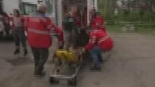 Medics treat wounded Ukraine soldiers in Sloviansk