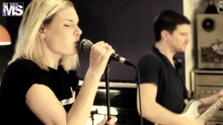 MON STUDIO live cover sessions #35 - PARAMORE (Ignorance)