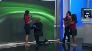 Meteorologist gets Valentine's Day marriage proposal on air