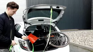 How to Tie Down your trunk with the Trunkhunk a Dutch patented 2-in-1 tie down