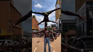 Balancing in Kampala City Traffic 2 / Uganda - Bwengula Circus Kids