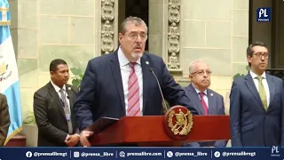 Fiscal Consuelo Porras abandonó reunión con integrantes del Gabinete de Gobierno de Bernardo Arévalo