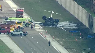 At least 2 dead after small plane crashes onto Naples, Florida highway