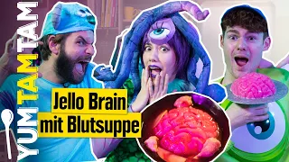 Jello Brain mit Blutsuppe | Grusel-Rezept für Halloween