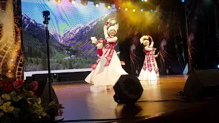 Красивый киргизский танец
