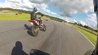 CR500 AF Supermoto vs Roadracers