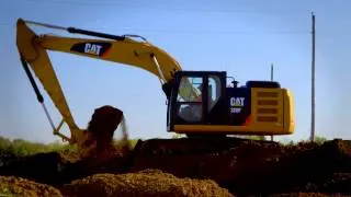 Cat® 320F Excavator at Work Stockpiling