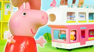 Peppa Pig en Español 🚌 Camping en casa rodante 🚌 Juguetes | Pepa la cerdita | Toy Play