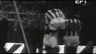 1976-77 ΟΛΥΜΠΙΑΚΟΣ-ΑΕΚ 2-0
