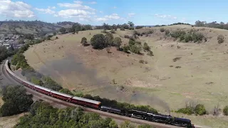 Steam locomotive 6029 hauls the Southern Highlander passing Picton