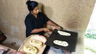 Naan Recipes ❤ Butter Naan Roti and Garlic Naan Roti with Chickpea and Potato curry | Village Food