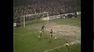 KUMB.com/WHUFC 100 Greatest Moments: #4 Eintracht Spanked-Furt (1976)