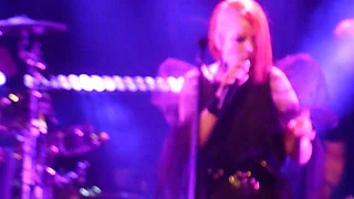 Garbage - Stupid Girl (live @ De Oosterpoort Groningen 21.06.2019) 1/7