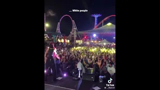 Dojo Cat fans singing N word Ain’t shit during her New York performance