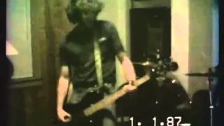 Nirvana live at Krist's mother's house 1988 (Aberdeen Washington) Part 1/2