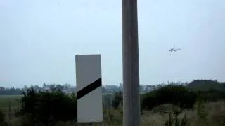 B737-8 landing in Piestany