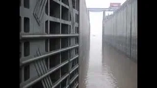 Three Gorges Locks-China (With Facts/Figures)