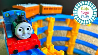 Thomas and Friends TOMY Toy Train Track Build