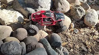 Axial Capra 4WS - Short crawl