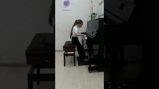 Глущенко София, 8 лет, 2 класс фортепиано А. Хачатурян "Андантино"