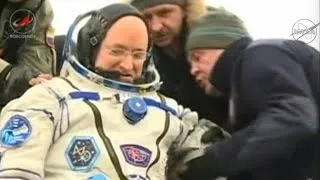 Scott Kelly back on Earth after 340 days in space