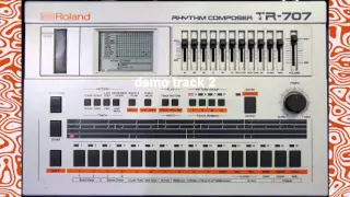 Roland TR-707 - the three factory demo tracks