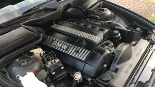 1999 BMW E39 528i M52tuB28 revving