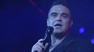 Robbie Williams - Me And My Monkey (LIVE 2015)