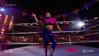 Bianca Belair Entrance Live!! Raw Live!! 11/15/21