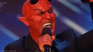 El diablo canta en Britain God Talent I Want to break free (Español)