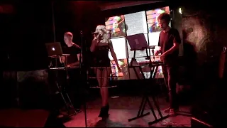 Dicepeople - "Headhunter" (Front 242 cover) live @ 93 Feet East 15/07/16