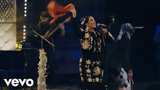 Lila Downs - Mezcalito (En Vivo)