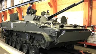 Assembly of the Russian BMP-3 at the plant