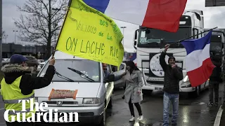 French ‘freedom convoys’ head towards Paris to protest against Covid rules