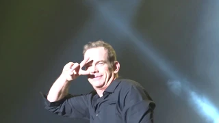 Garou. Medley (Ray Charles), Everybody need somebody. Concert a Moscou 2018.