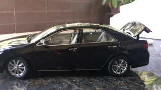 Diecast Unboxing-2012 Toyota Camry 1/18 paudi models