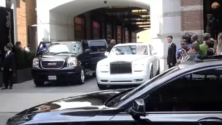 Drake & crew leaving hotel downtown Toronto ...