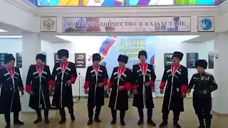 Пошли девки да покупаться