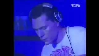 Tiesto  - Love Comes Again  & Traffic - Live @ Club Rotation