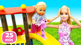 Evi tombe du toboggan! Histoires de Barbie et de sa famille. Vidéo avec poupées pour filles.