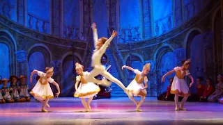 Детский балет "Щелкунчик". Русский танец