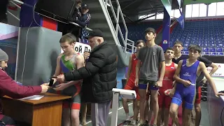 Взвешивание борцов до 42 кг, Дагестан 2024 до 18 лет. 2ч.