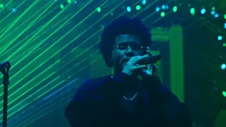 The Weeknd - Blinding Lights (iHeartRadio Jingle Ball Live Performance)