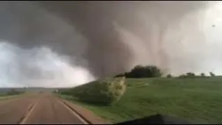 Reed Timmer captures violent tornado near Coleridge, NE